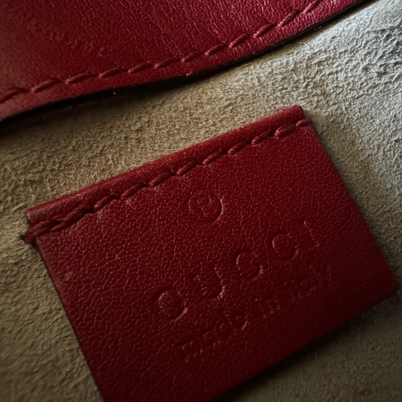 Authentic 💯 Gucci Super Mini Marmont - Picture 8 of 10